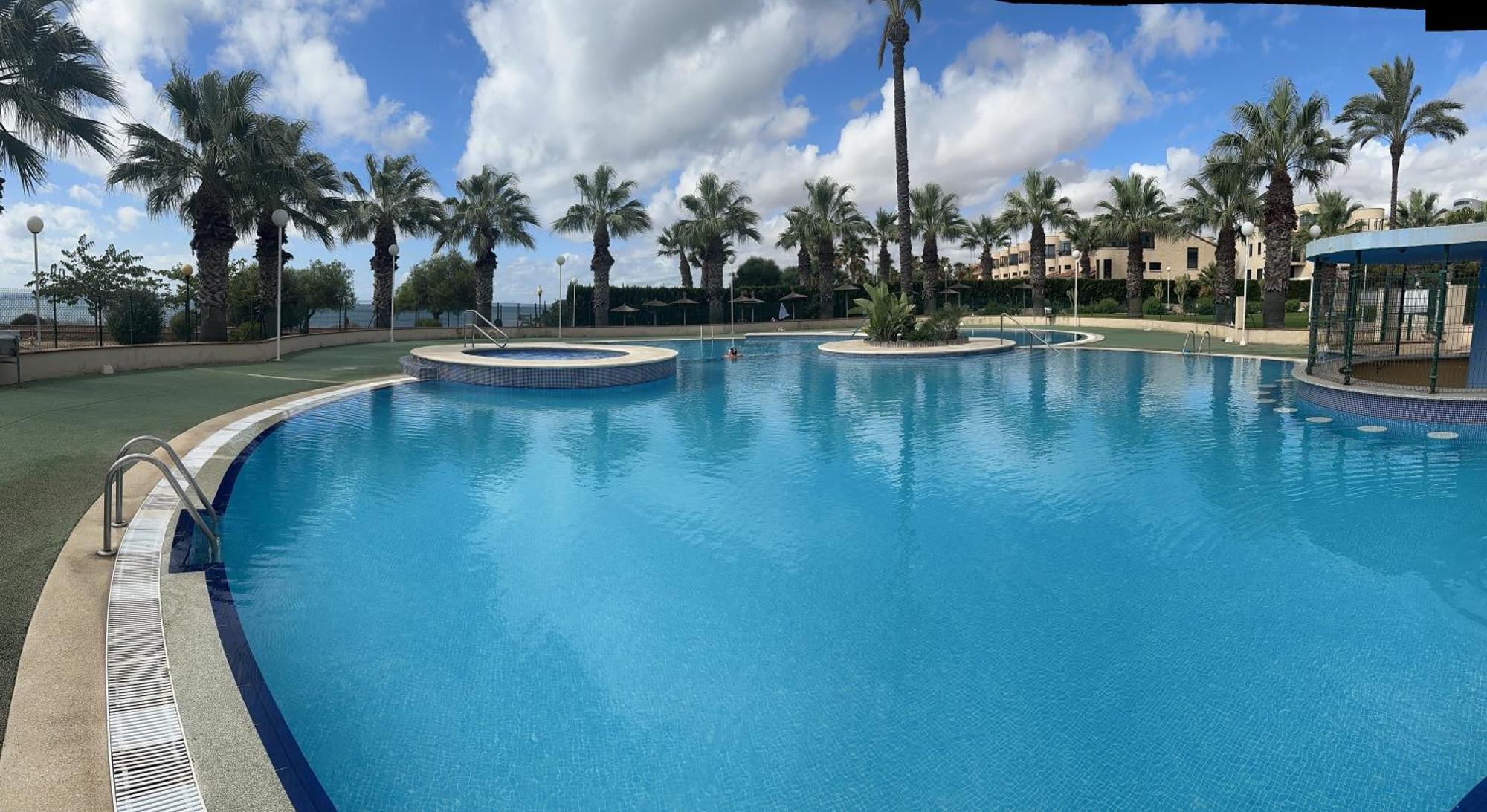 Apartamento Con Jardin En Playa Cabo Roig Tiene Wifi Orihuela Esterno foto